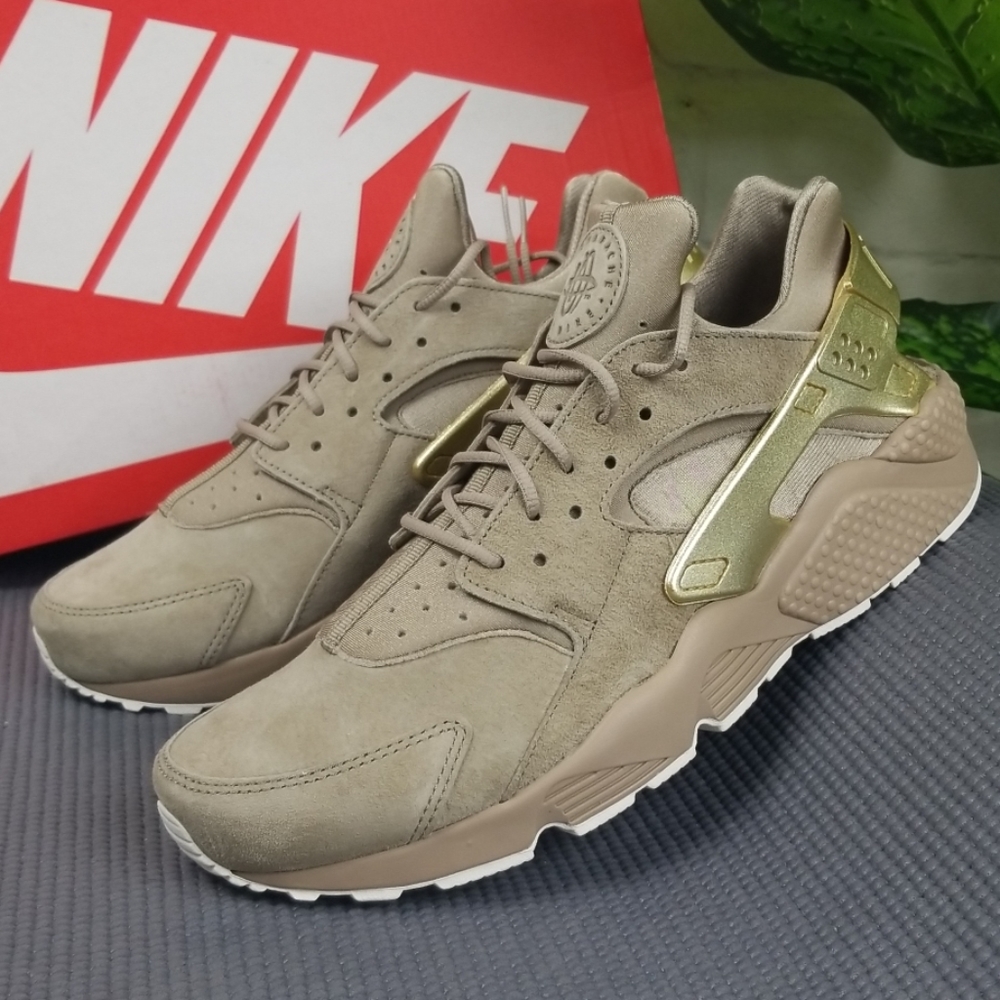Nike Air Huarache Run Premium "Gold Rush" - Picture 2 of 8